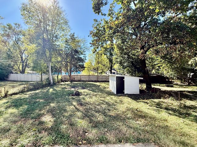 331 W Southern Avenue, Indianapolis, IN 46225