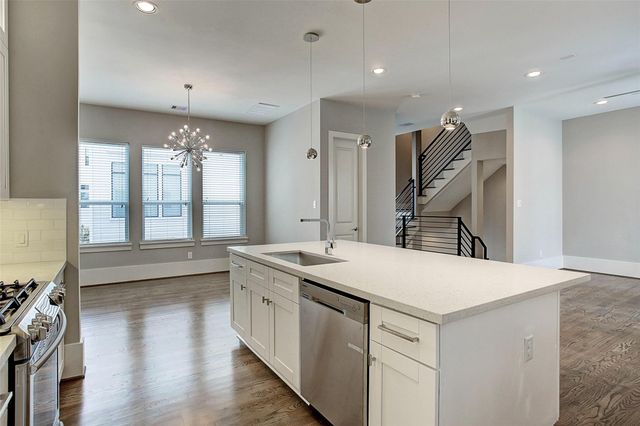 1716 Ovid Street C, Houston, TX 77007