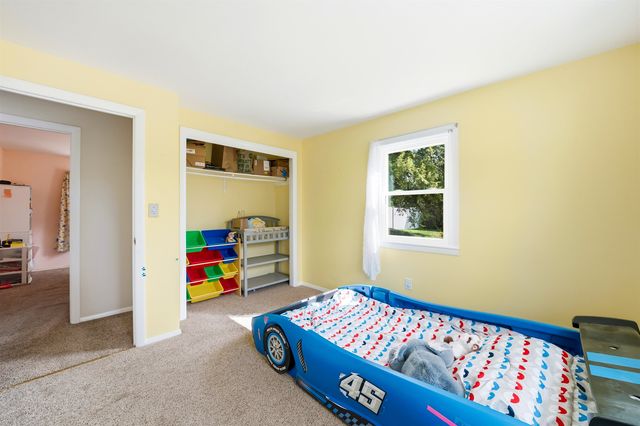 21 Carmine Road, Nashua, NH 03063