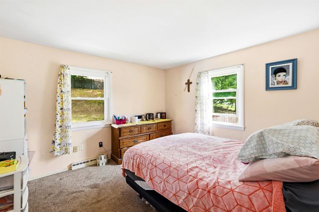 21 Carmine Road, Nashua, NH 03063