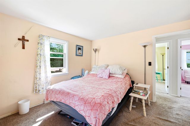 21 Carmine Road, Nashua, NH 03063