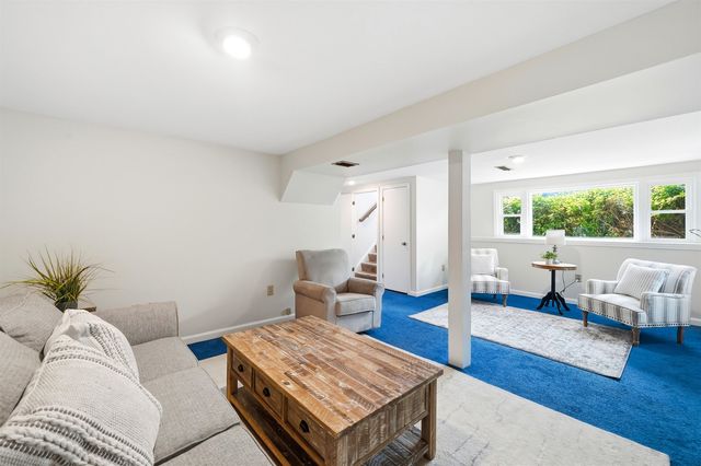 21 Carmine Road, Nashua, NH 03063