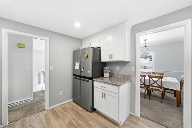 21 Carmine Road, Nashua, NH 03063