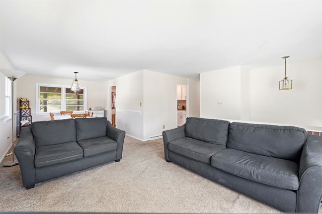 21 Carmine Road, Nashua, NH 03063