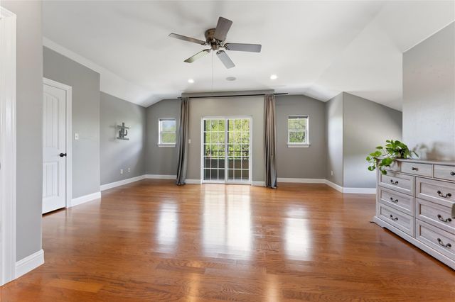 345 Leafdale TRL, Dripping Springs, TX 78620
