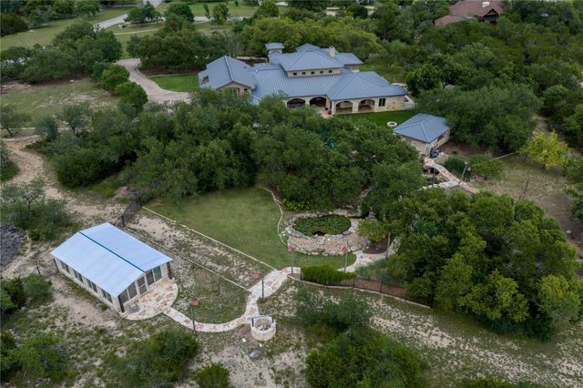 345 Leafdale TRL, Dripping Springs, TX 78620