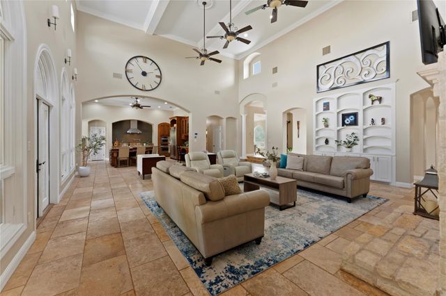 345 Leafdale TRL, Dripping Springs, TX 78620
