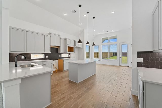 323 Big Pine Trail, Rosenberg, TX 77471