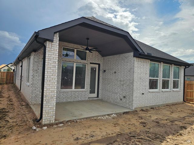 323 Big Pine Trail, Rosenberg, TX 77471