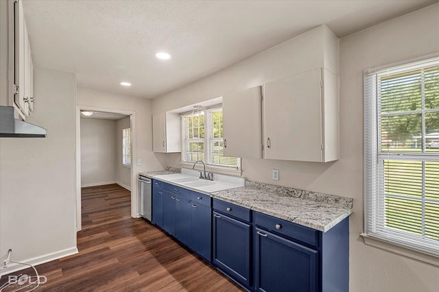 6337 Garden Oaks Drive, Shreveport, LA 71129