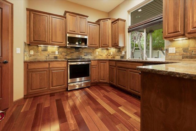 804 S Shelley Lake Ln, Veradale, WA 99037
