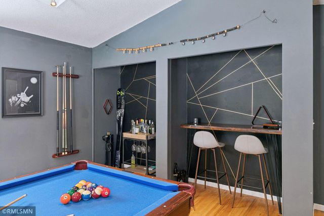 13720 James Avenue S, Burnsville, MN 55337