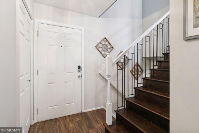 13720 James Avenue S, Burnsville, MN 55337