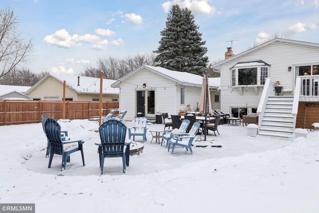 13720 James Avenue S, Burnsville, MN 55337