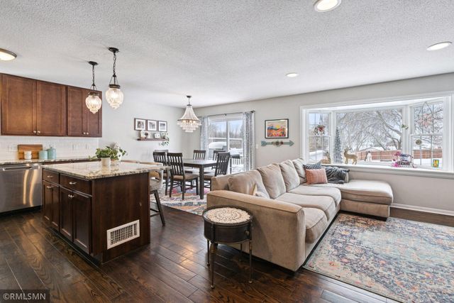 13720 James Avenue S, Burnsville, MN 55337