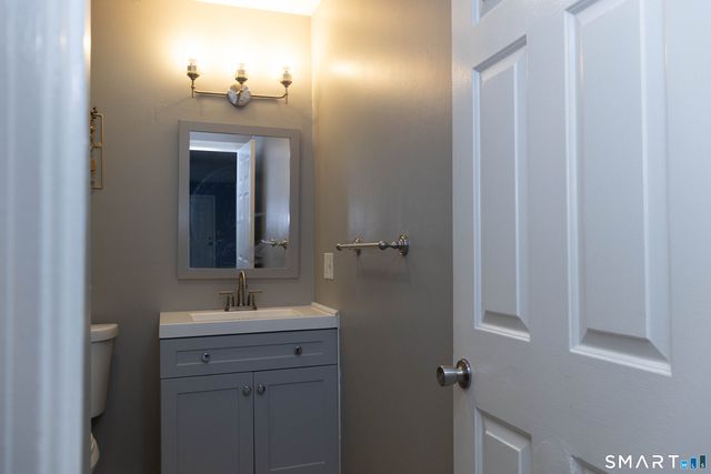 219 South Broad Street APT S102, Meriden, CT 06450