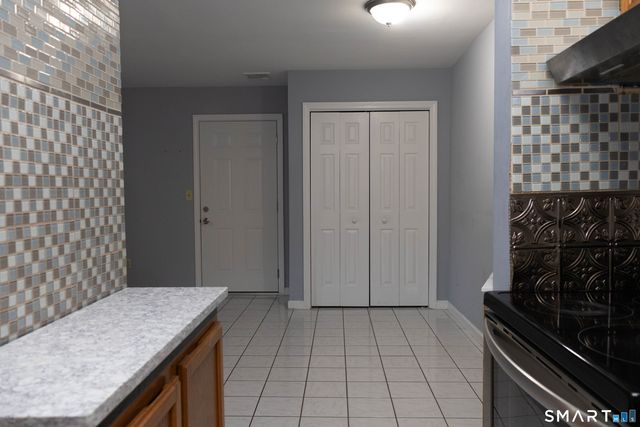 219 South Broad Street APT S102, Meriden, CT 06450