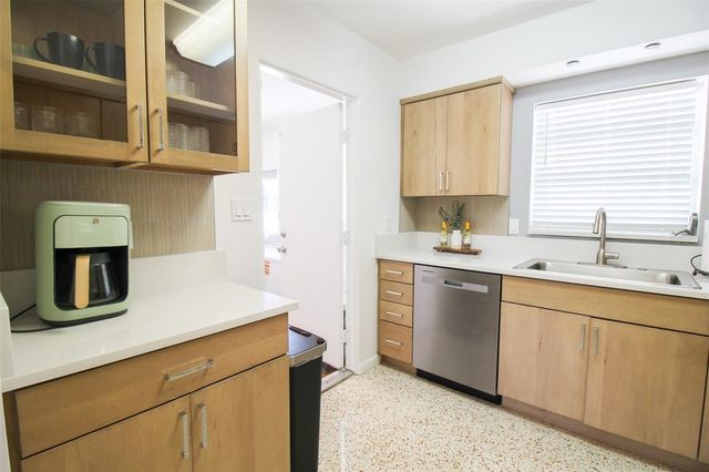 671 47TH STREET, Sarasota, FL 34234