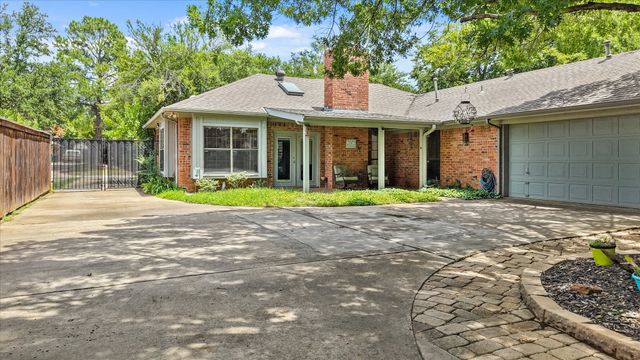 1921 N Lake Trail, Denton, TX 76201