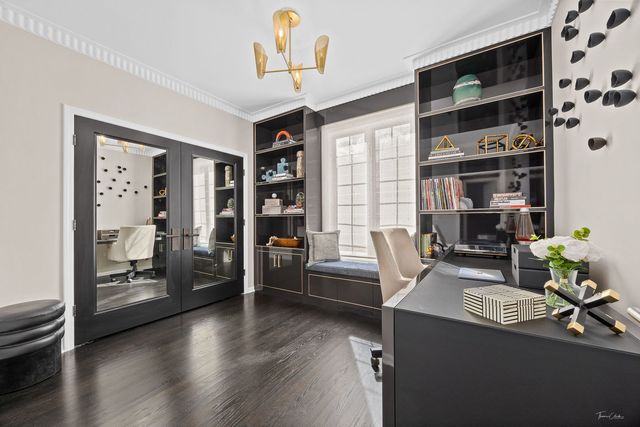 1950 Elmore Avenue, Downers Grove, IL 60515