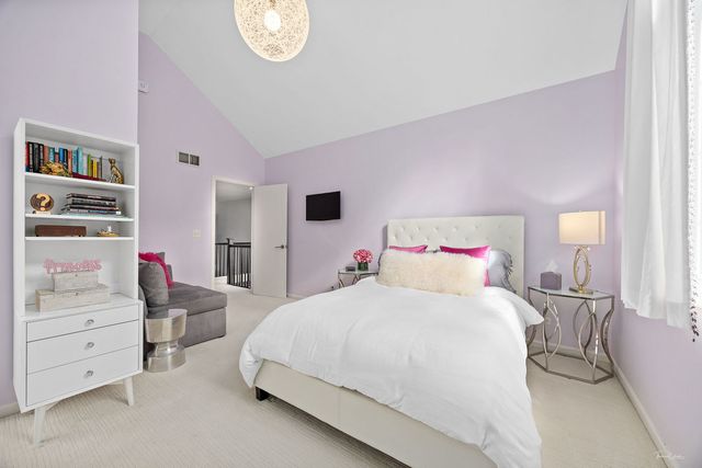 1950 Elmore Avenue, Downers Grove, IL 60515