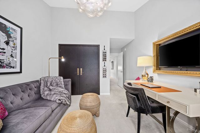 1950 Elmore Avenue, Downers Grove, IL 60515