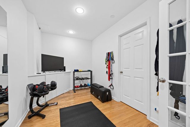 1950 Elmore Avenue, Downers Grove, IL 60515