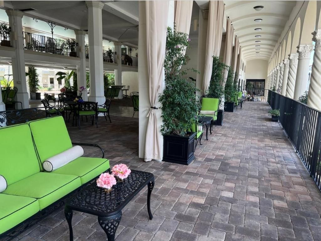 Image 16 of property listing at 235 Sunrise Avenue #3265, Palm Beach, FL 33480