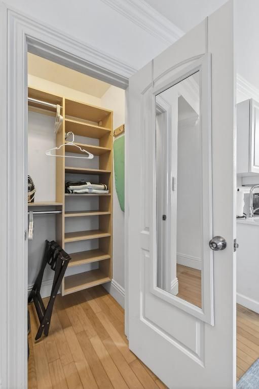 Image 3 of property listing at 235 Sunrise Avenue #3265, Palm Beach, FL 33480