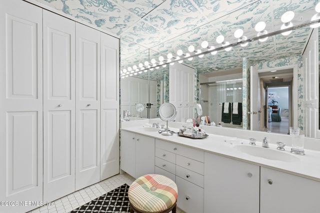 1560 LANCASTER Terrace 908, Jacksonville, FL 32204