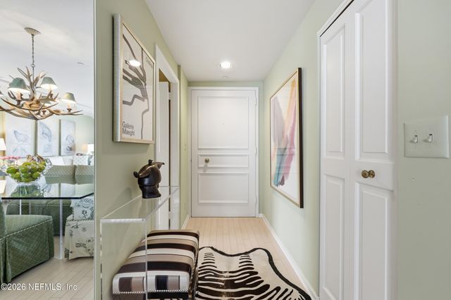 1560 LANCASTER Terrace 908, Jacksonville, FL 32204