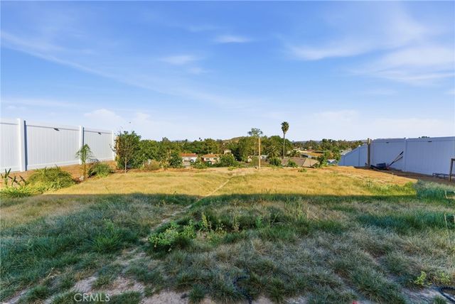10710 Brookfield Drive, Riverside, CA 92505