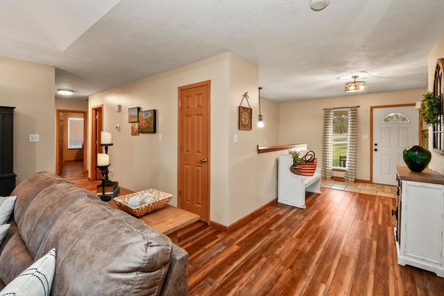 861 Country Meadows Road, Highlandville, MO 65669