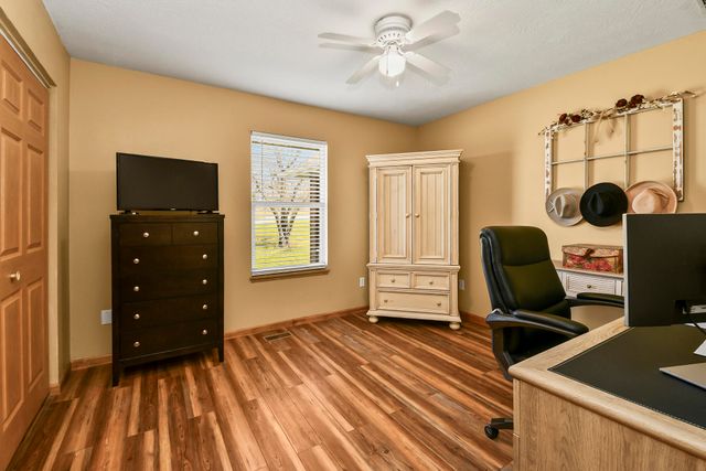 861 Country Meadows Road, Highlandville, MO 65669