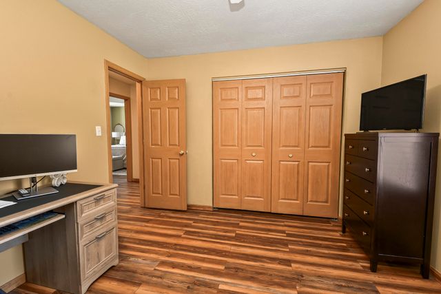 861 Country Meadows Road, Highlandville, MO 65669