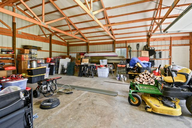 861 Country Meadows Road, Highlandville, MO 65669