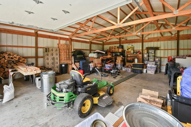 861 Country Meadows Road, Highlandville, MO 65669