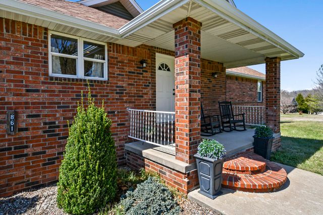 861 Country Meadows Road, Highlandville, MO 65669