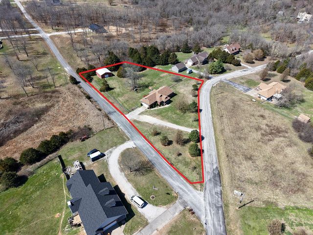 861 Country Meadows Road, Highlandville, MO 65669