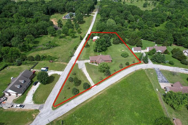 861 Country Meadows Road, Highlandville, MO 65669