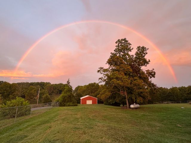 861 Country Meadows Road, Highlandville, MO 65669