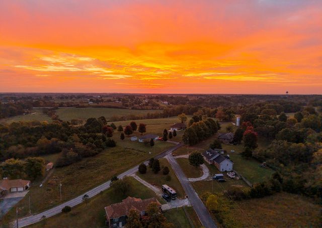 861 Country Meadows Road, Highlandville, MO 65669