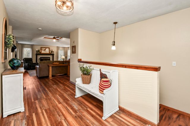 861 Country Meadows Road, Highlandville, MO 65669