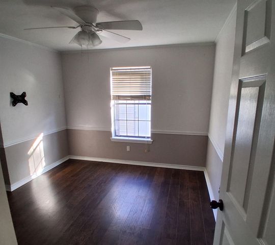 18 Kay Circle, Nash, TX 75569