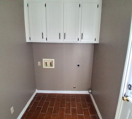 18 Kay Circle, Nash, TX 75569