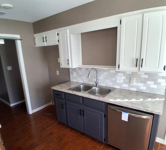 18 Kay Circle, Nash, TX 75569