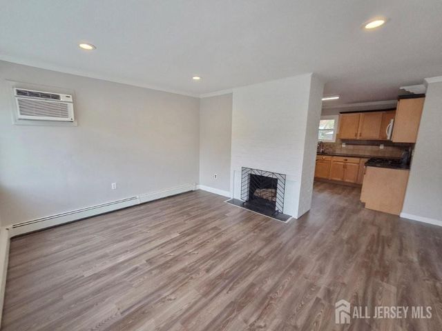 533 S Park S Drive, Perth Amboy, NJ 08861