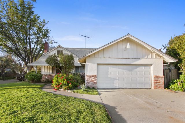 2505 Loyola Dr, Davis, CA 95618