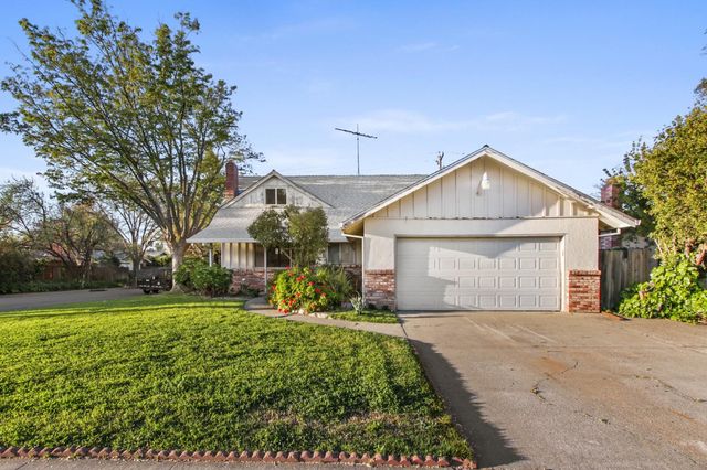 2505 Loyola Dr, Davis, CA 95618