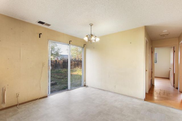 2505 Loyola Dr, Davis, CA 95618